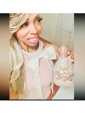 She Made A Toast 🍾 purse